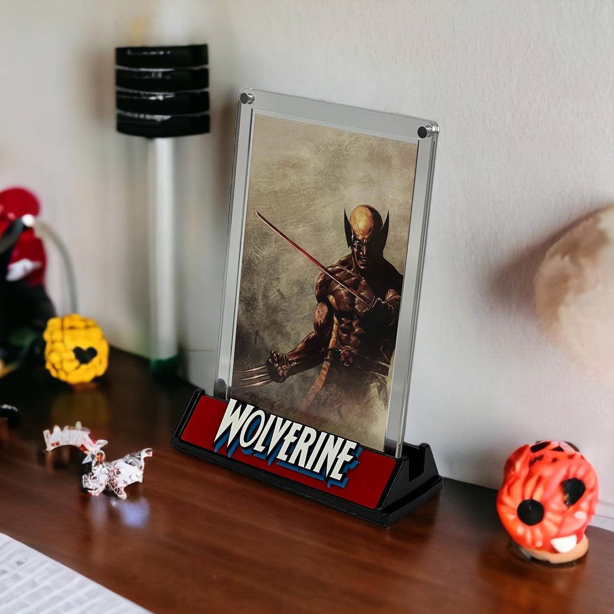 Wolverine Comic Stand (Classic) – Red Wolf Collectibles