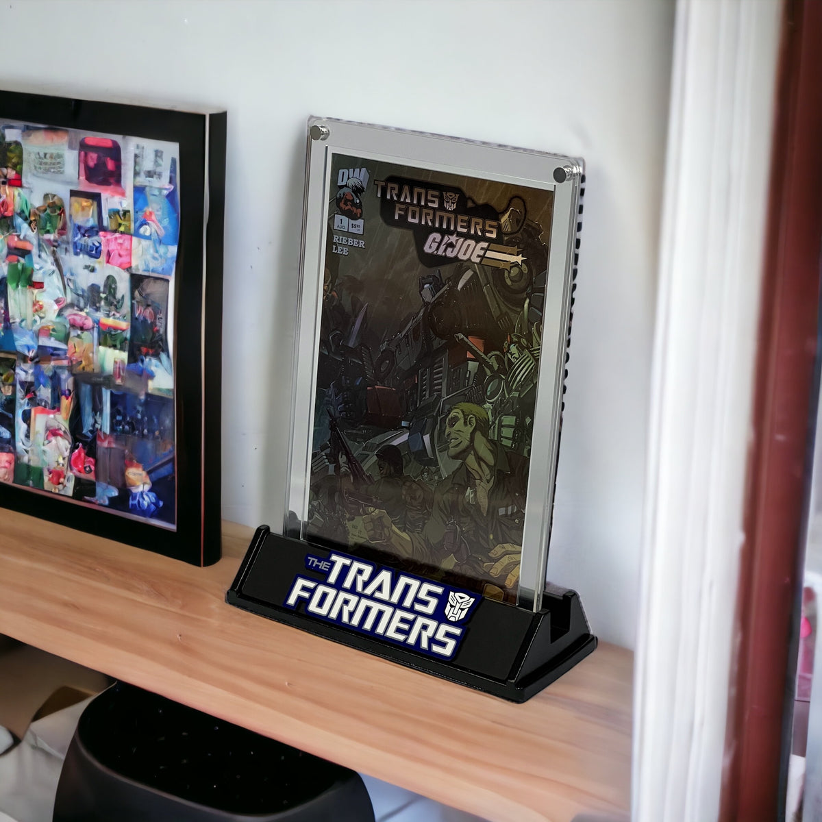 Transformers Comic Stand – Red Wolf Collectibles